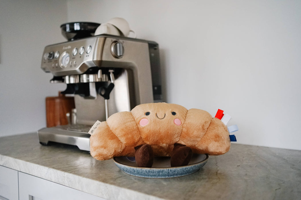 Itzy Ritzy - *NEW* Sweetie Snuggles™ Plush: Strawberry