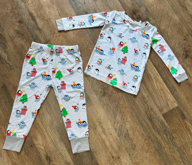 Holiday Penguin Loungewear