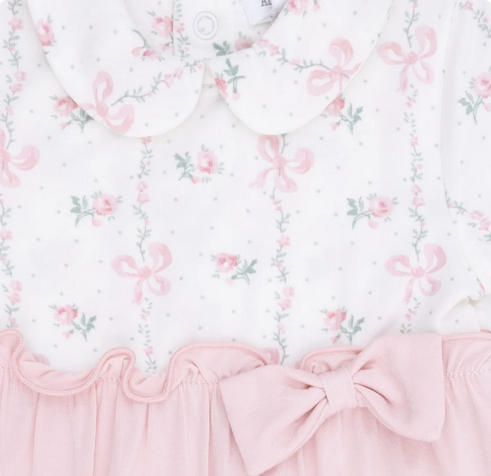 Dainty Buds and Bows- Bow Footie